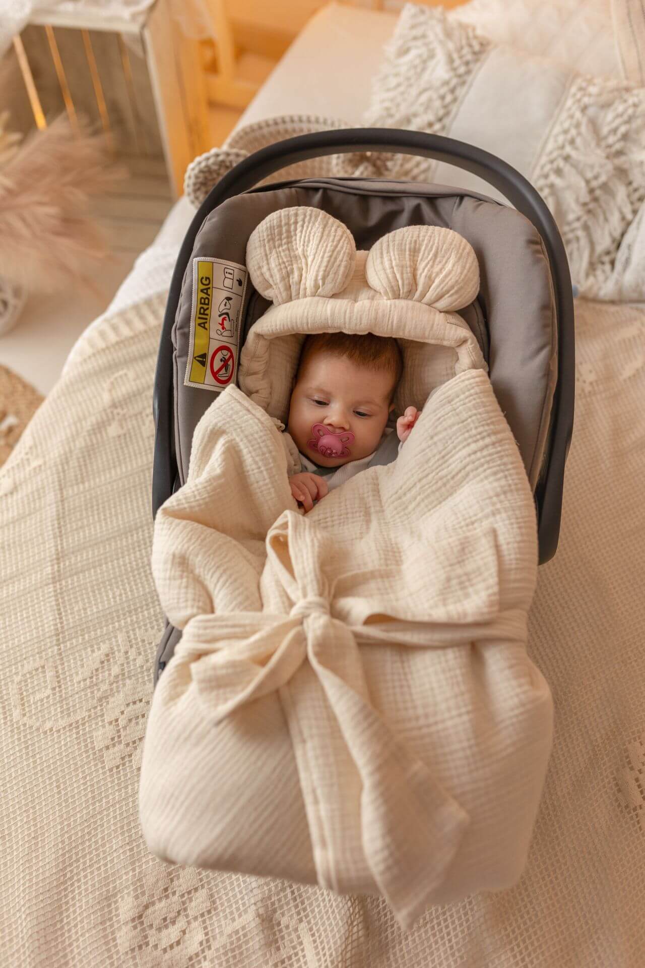 Zavinovací deka do autosedačky – 100% mušelínová bavlna – Přírodní