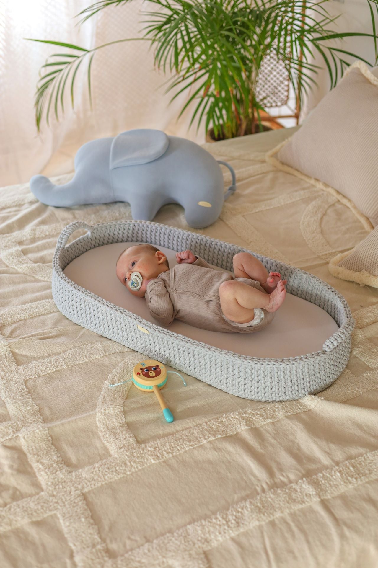 Crochet changing basket grey