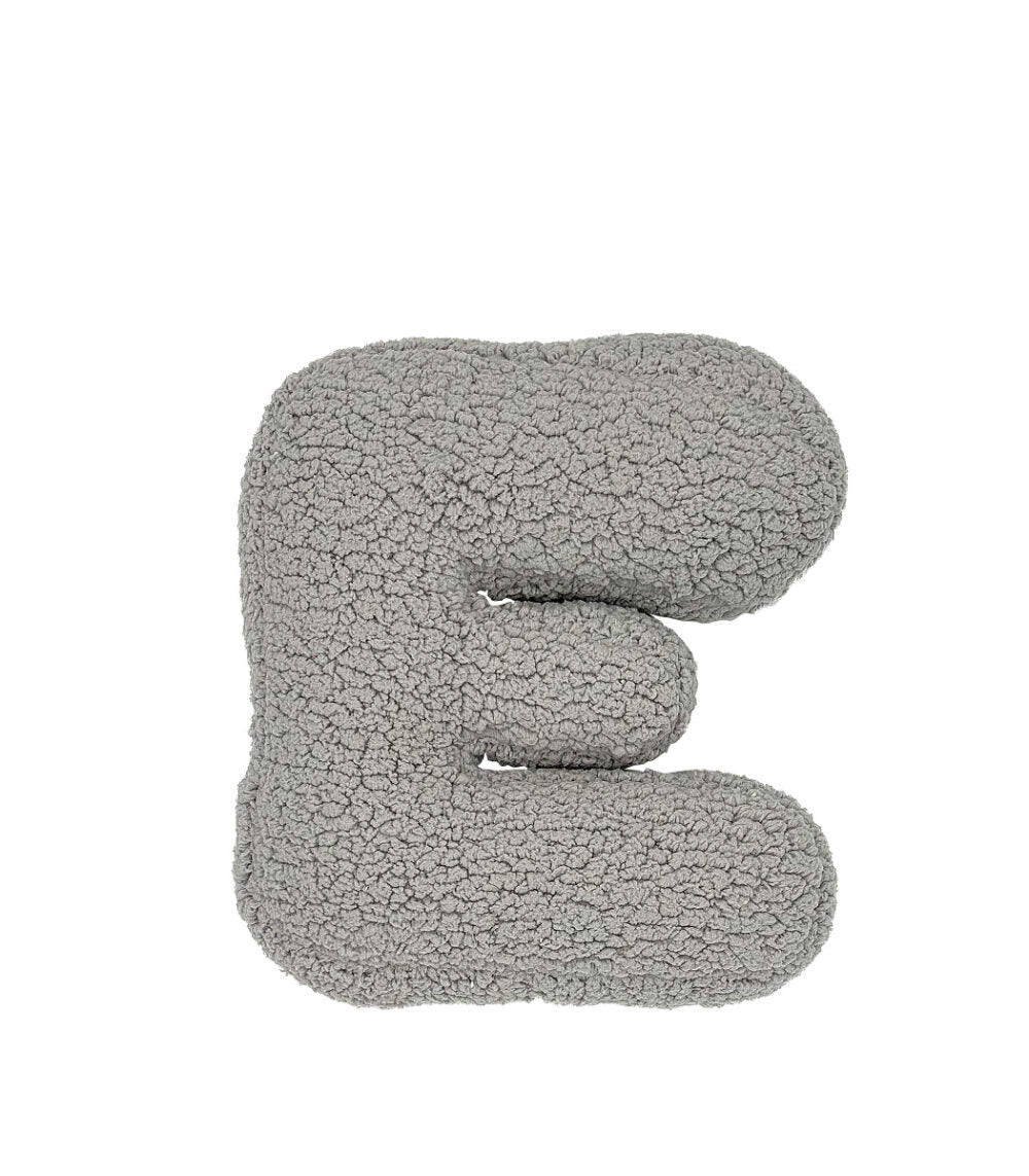 Personalizovaný polštář ve tvaru písmene Teddy | 3 barvy