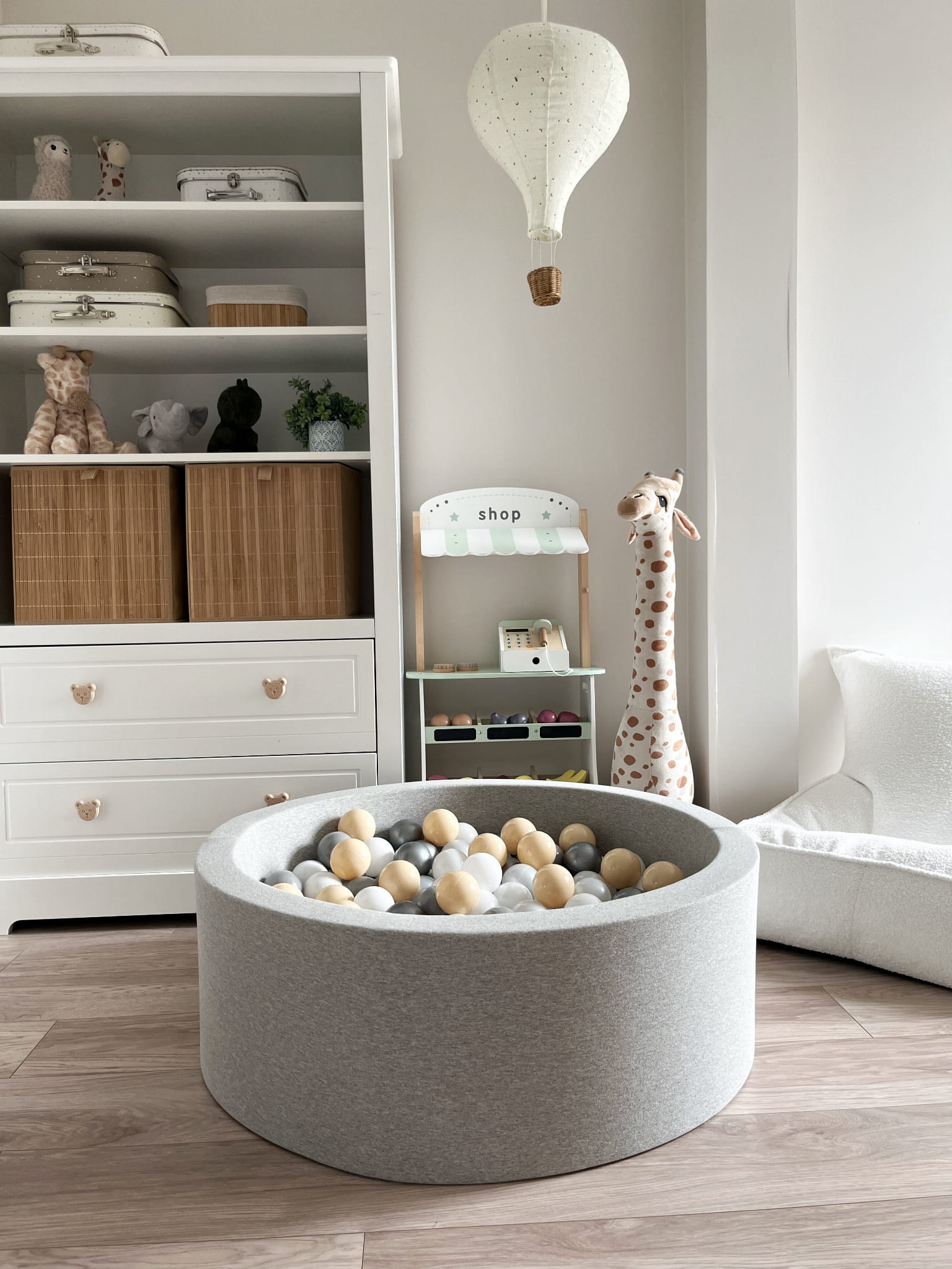 Prémiový bavlněný bazének s míčky – Světle Šedý (200–250 ks)