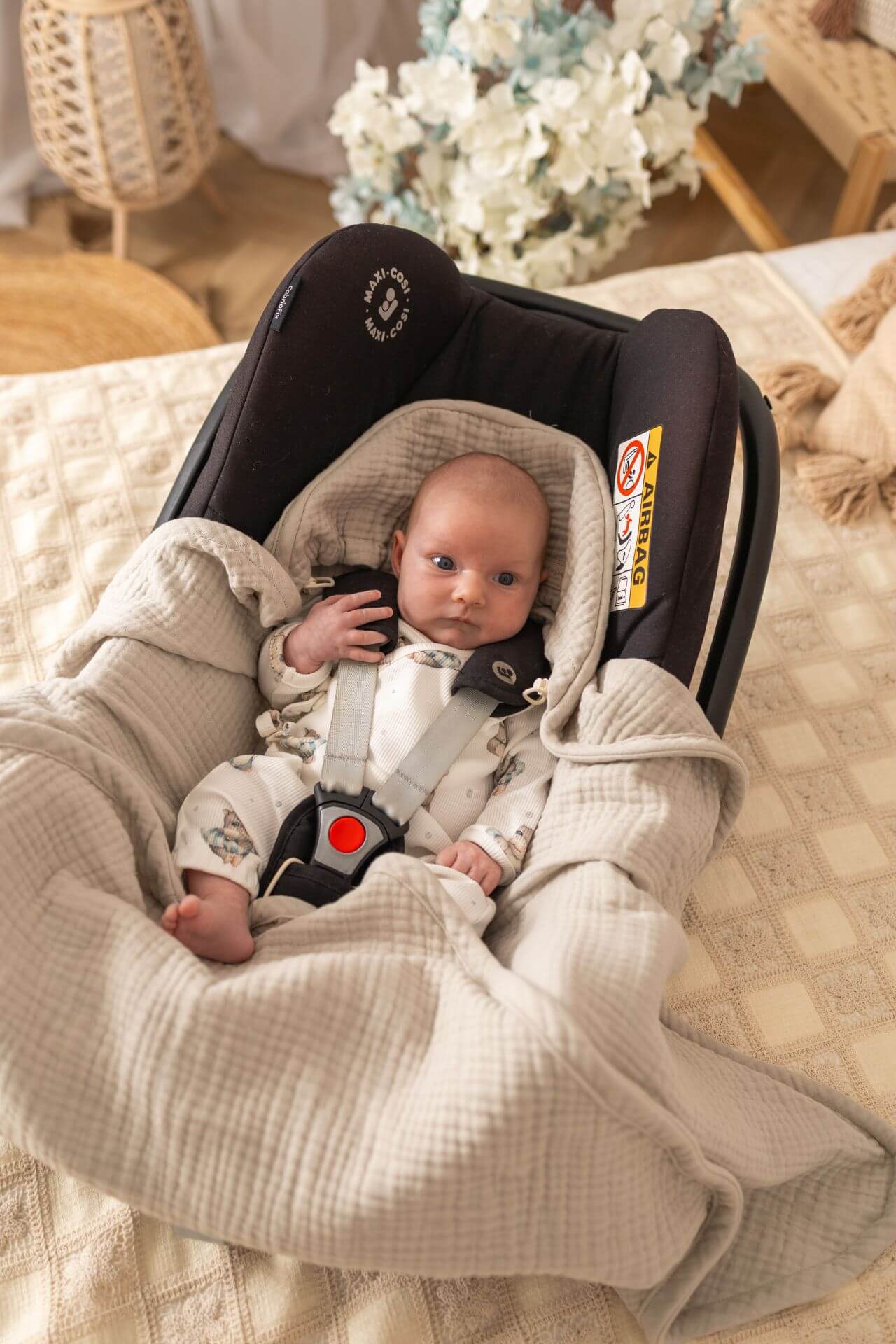 Letní zavinovací deka do autosedačky – 4vrstvá mušelínová bavlna (5 barev)