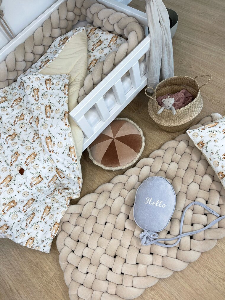 Mantinel do postýlky – Pletený cop 4-pramenný - Béžový (120-400 cm)