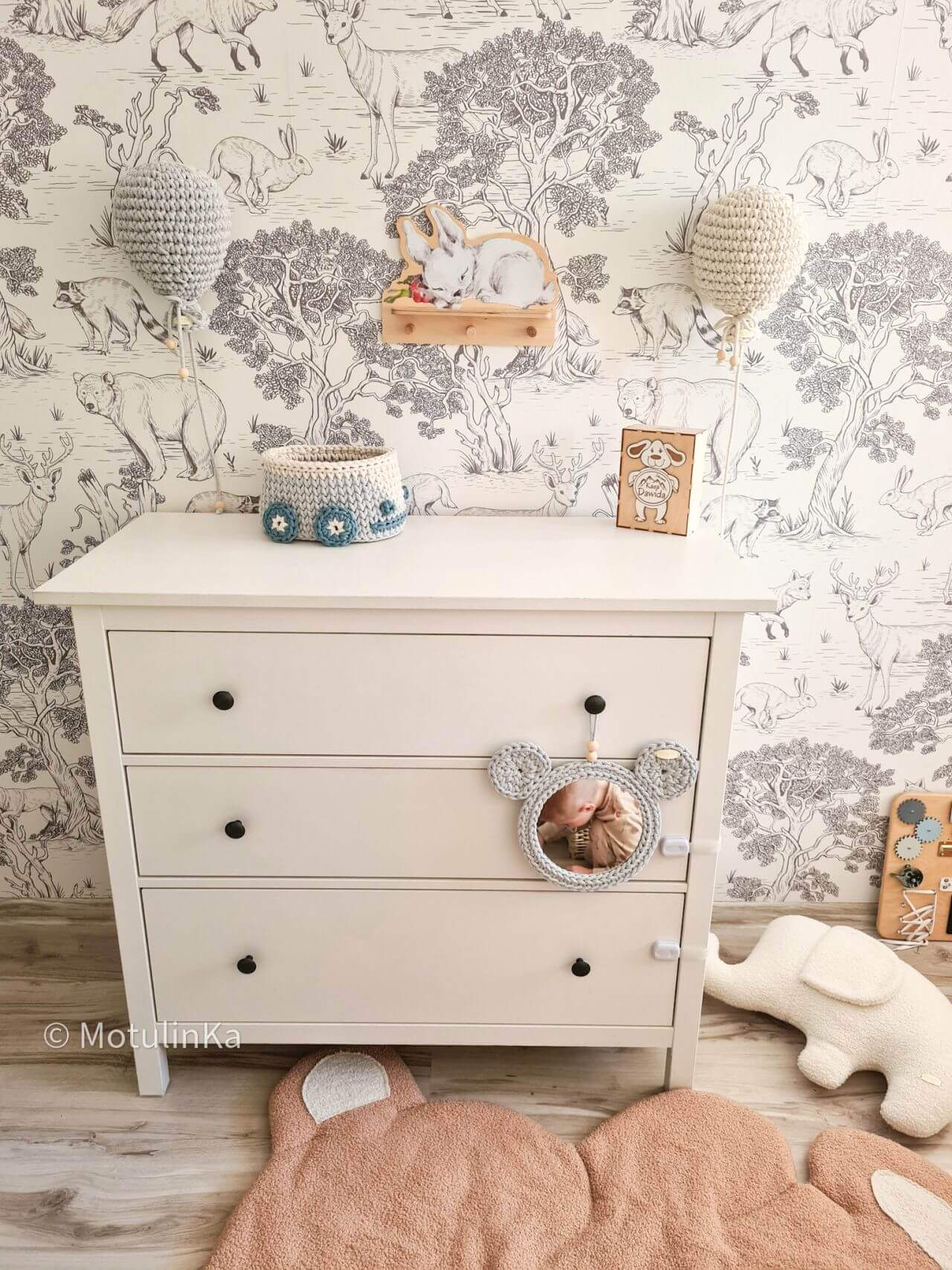 Ručně vyráběný dekorativní balónek do dětského pokoje