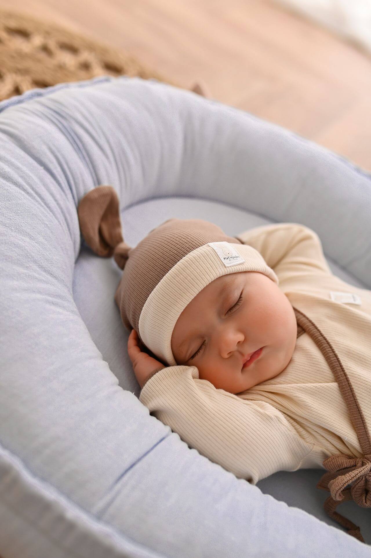 Ručně vyráběné hnízdečko pro miminka z měkčeného lnu - Baby Blue