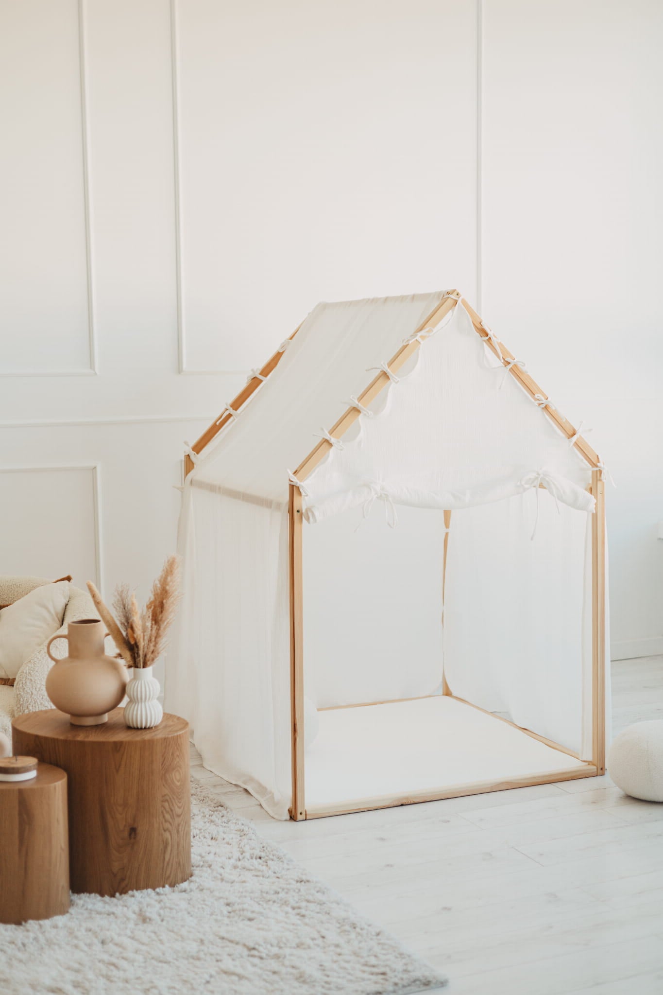 Velký dětský herní domeček s roletou a pěnovou podložkou