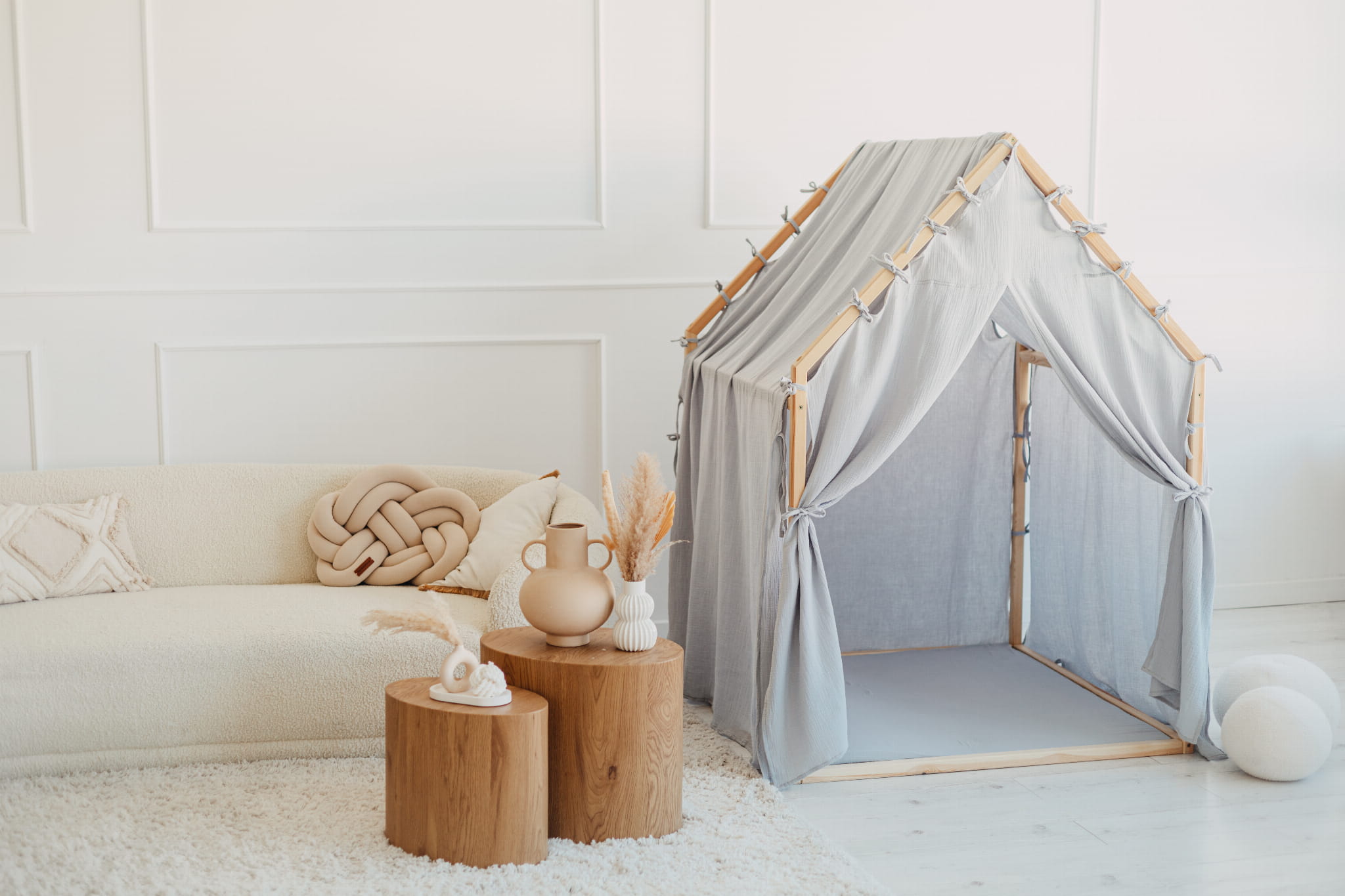 Velký dětský herní domeček s mušelínovým závěsem a pěnovou podložkou