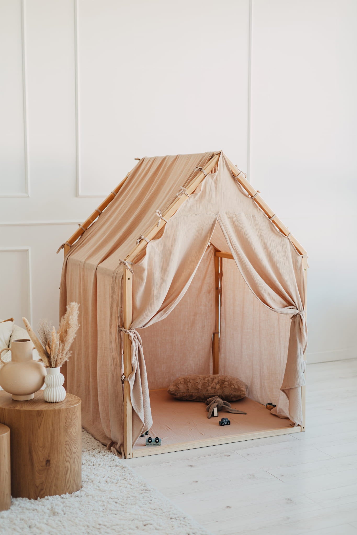 Velký dětský herní domeček s mušelínovým závěsem a pěnovou podložkou