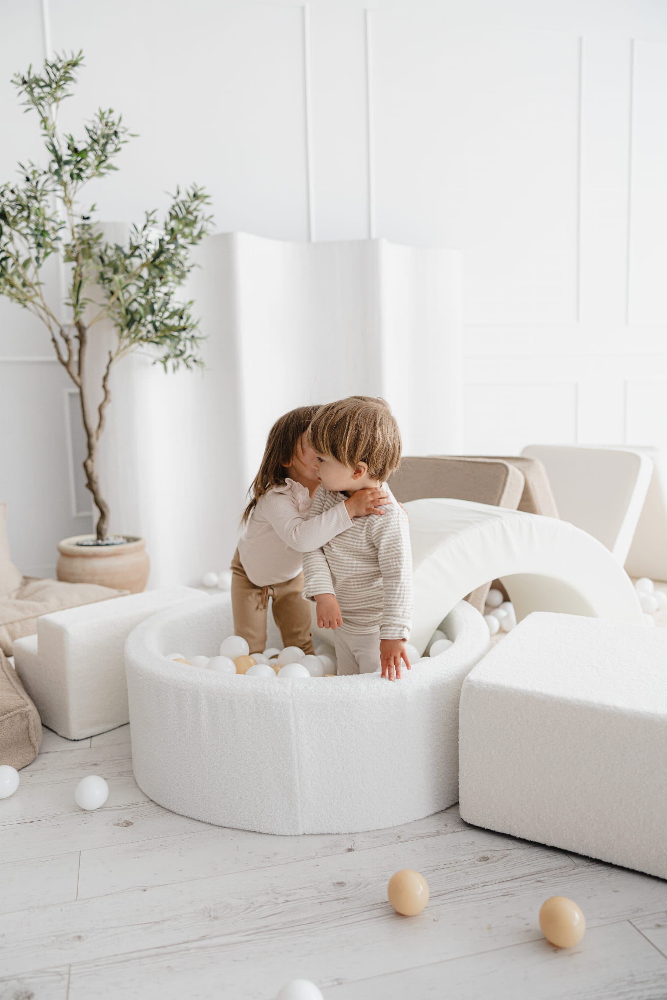 Pěnové hrací sety a suché bazénky