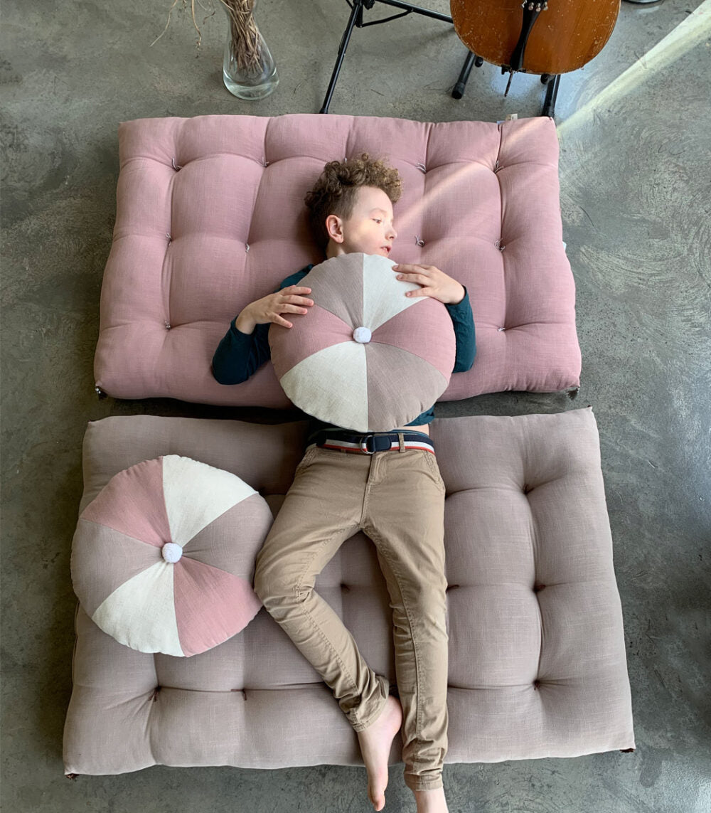 Měkká lněná ručně prošívaná hrací matrace (3 barvy)