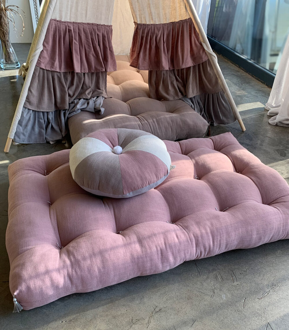 Měkká lněná ručně prošívaná hrací matrace (3 barvy)