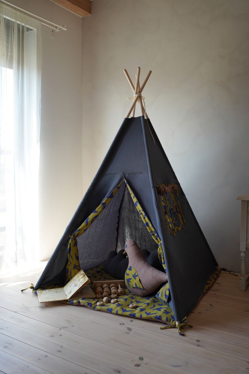 Dětský teepee stan s hrací podložkou Modern Denim – vyrobeno na zakázku