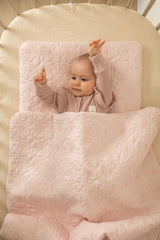 Mušelínová ložní souprava s výplní pro miminka (přikrývka + polštář) – Prošívané kytičky