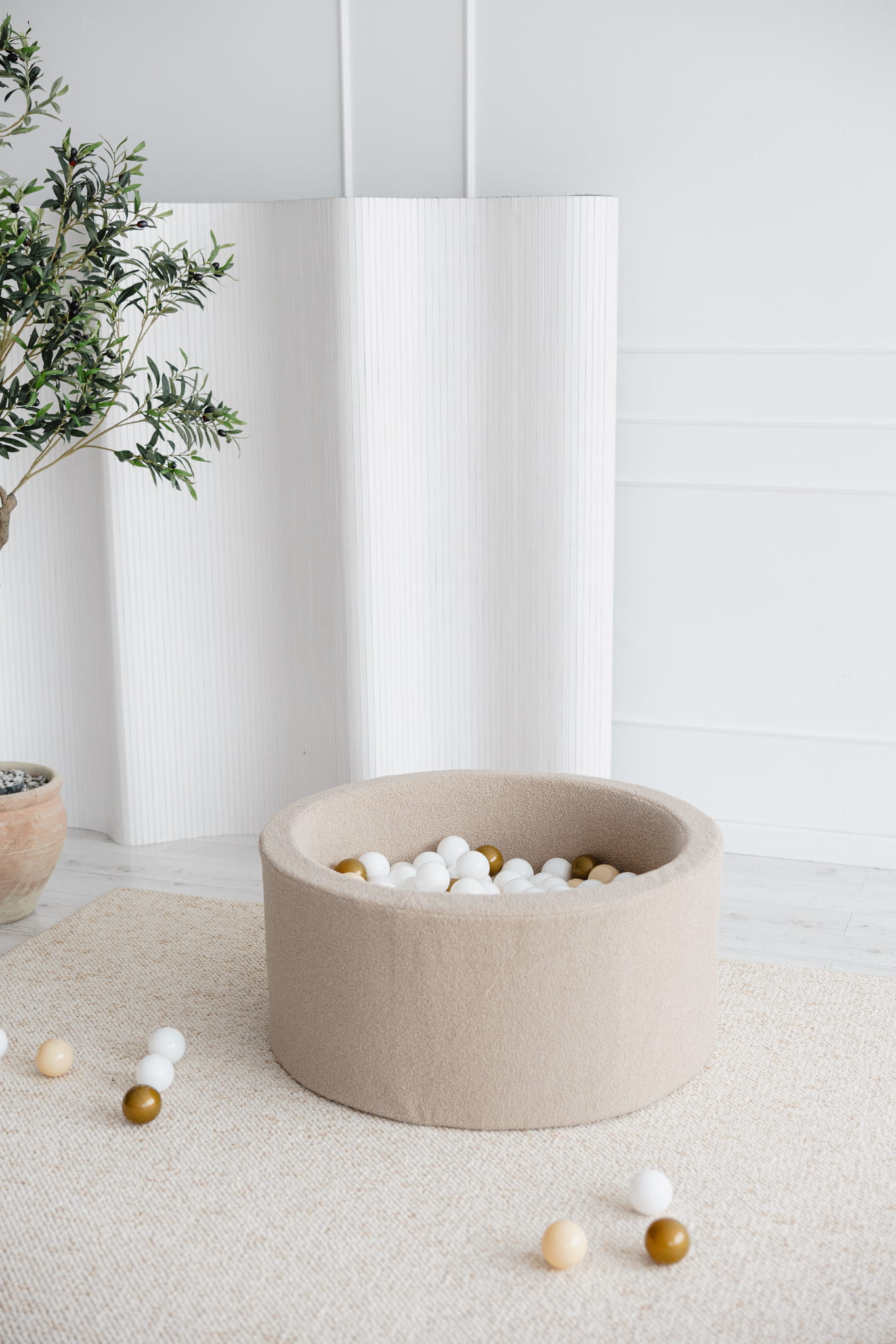 Prémiový suchý bazének s míčky Bouclé – Béžový (200/250 míčků)