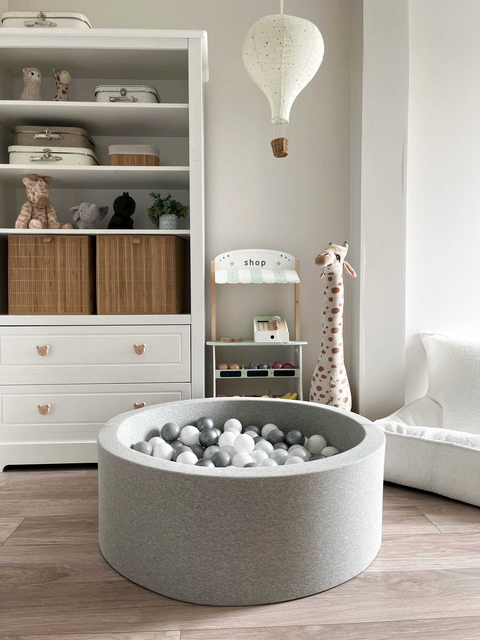 Prémiový bavlněný bazének s míčky – Světle Šedý (200–250 ks)