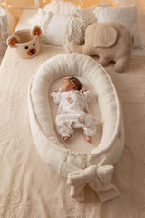 Ručně šité Bouclé hnízdečko pro miminka (5 barev)