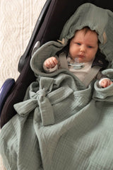 Letní zavinovací deka do autosedačky – 4vrstvá mušelínová bavlna (5 barev)