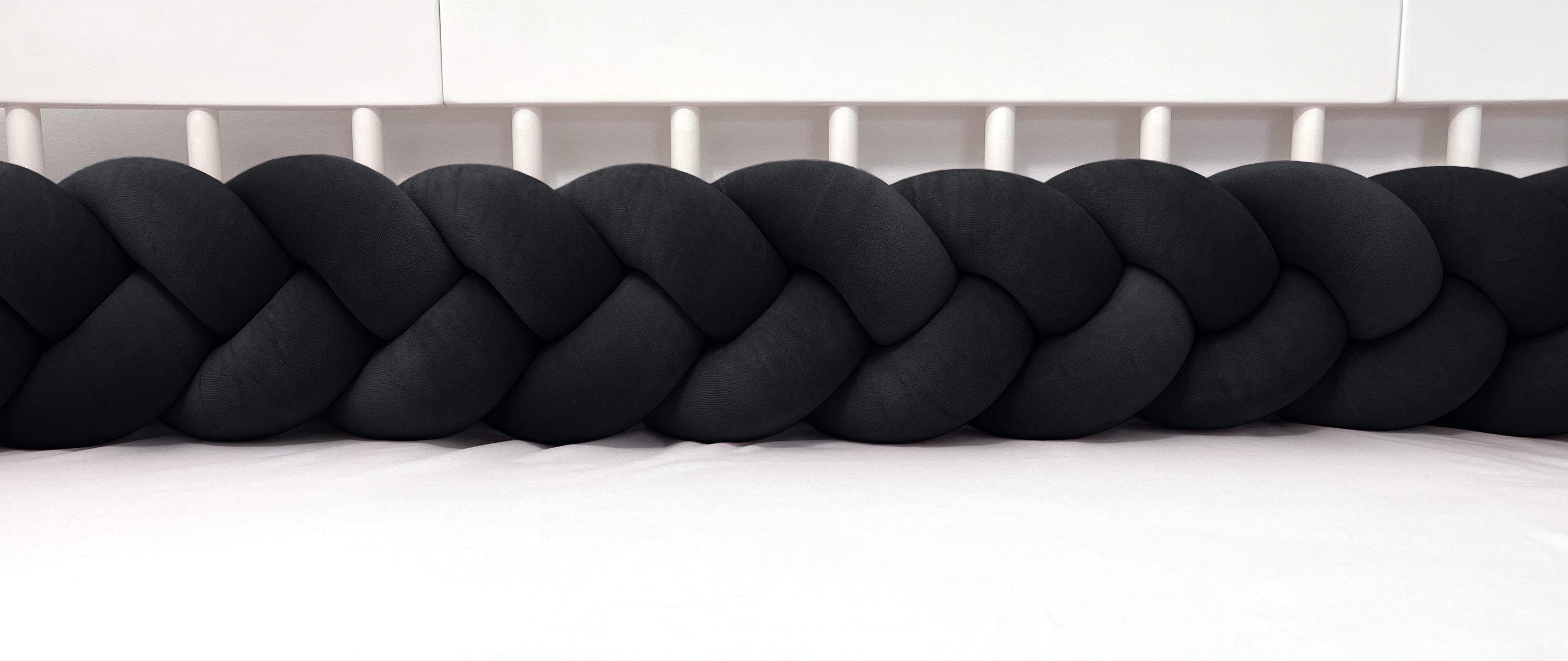 Mantinel do postýlky - Pletený cop (klasický) - Černý (120-400 cm)