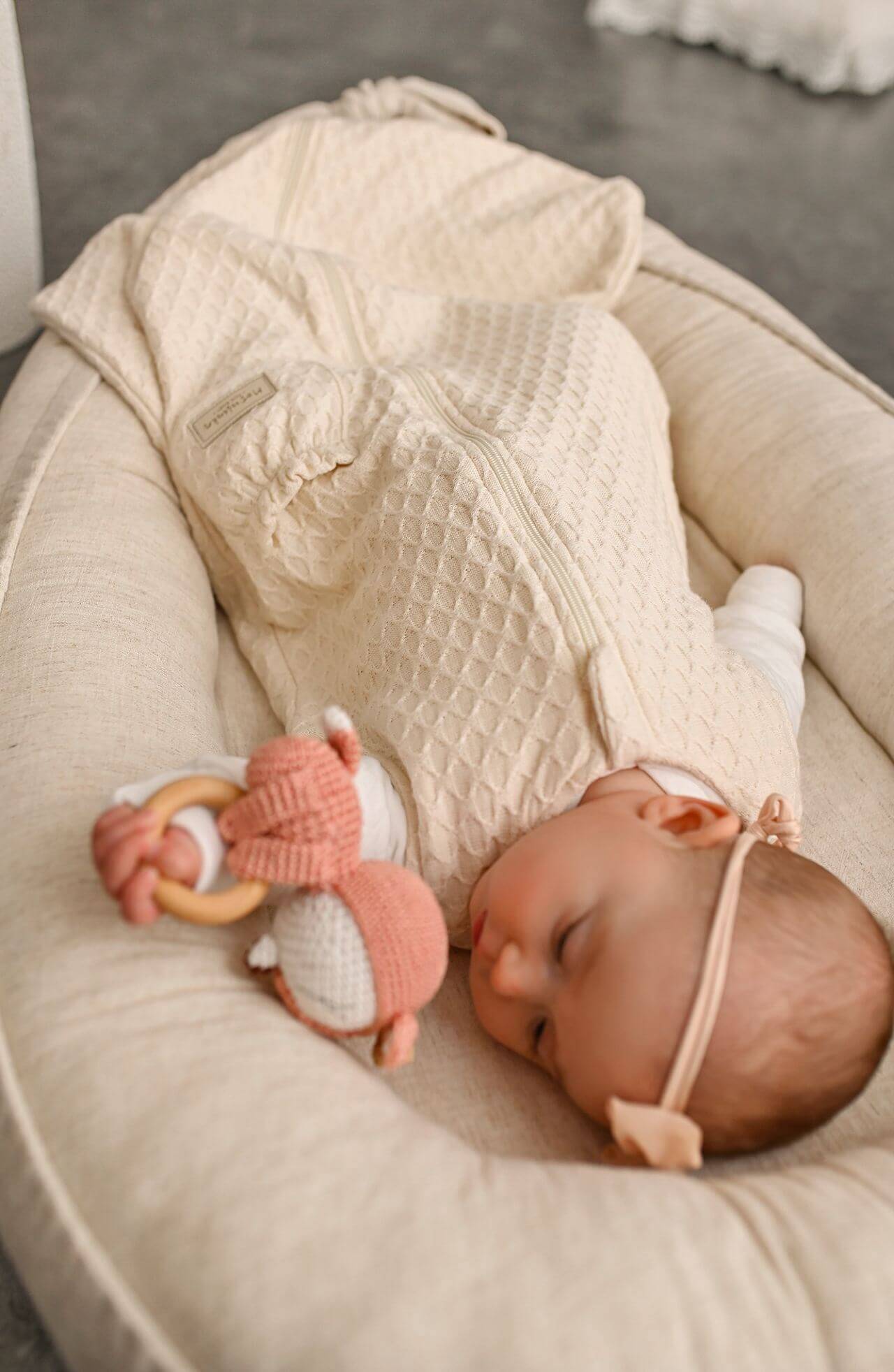 Pletený spací pytel pro miminka – 1,5 TOG – Přírodní bavlna (0–6 m)