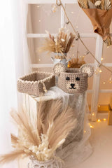 Ručně háčkovaný úložný košík do dětského pokoje