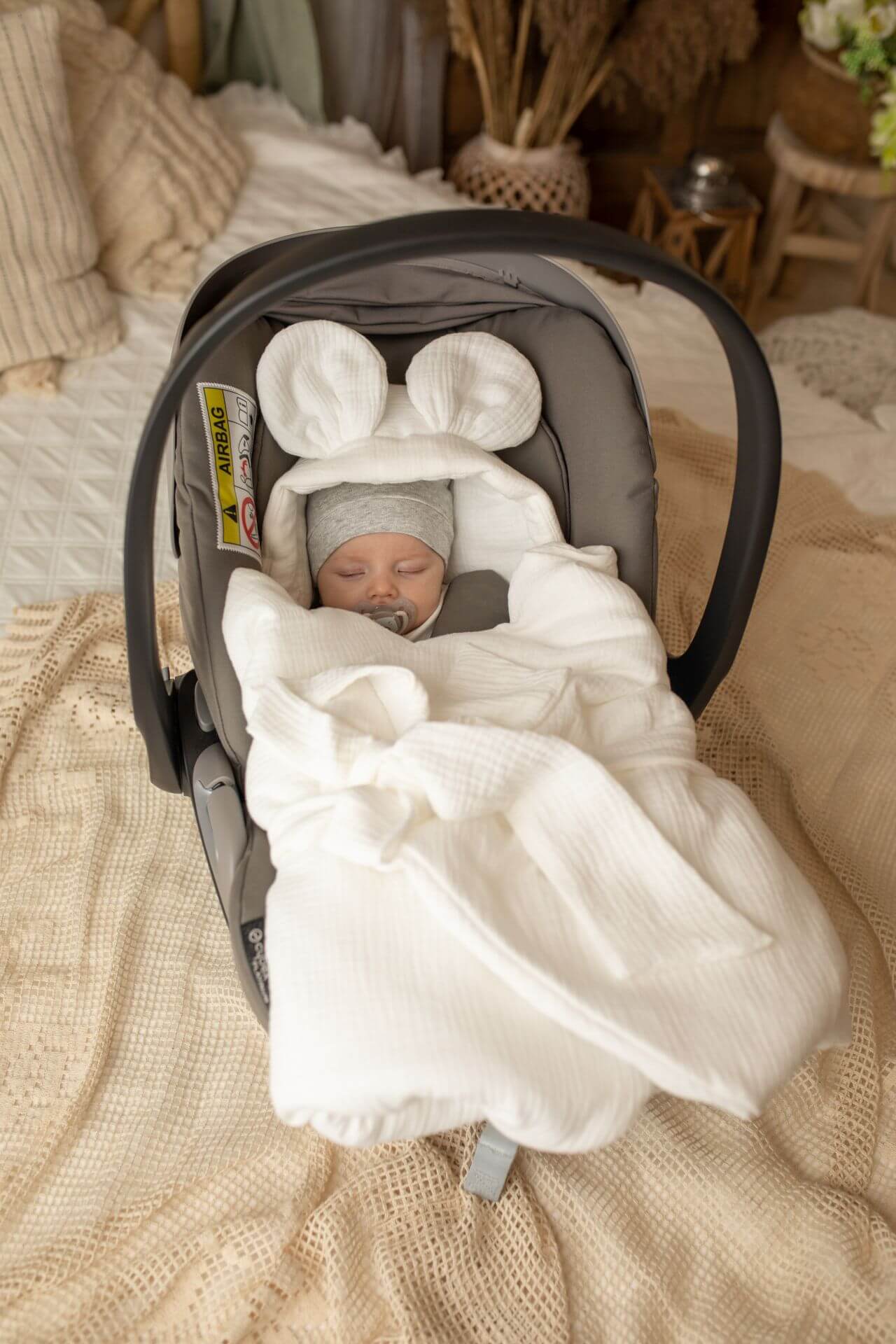 Zavinovačka pro miminka do autosedačky – krémová, 100% mušelínová bavlna